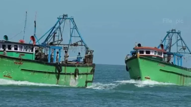 தொடரும் தமிழக மீனவர்கள் கைது -துயரம் தொலையும் நாள் எப்போது?சமூக பொதுநல இயக்கம் கேள்வி-