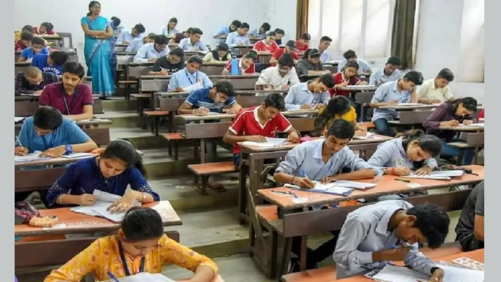TNPSC குரூப் தேர்வில் ஏற்பட்ட நிர்வாக குளறுபடிகள்
