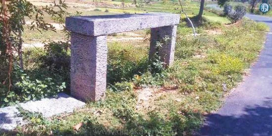 சுமைதாங்கிகள்
குமரி மாவட்ட வரலாறு
கன்னியாகுமரி பாரம்பரியம்
நடுகற்கள்
வீரக்கற்கள்
தொல்லியல் பாதுகாப்பு
பழங்கால சாலை அமைப்புகள்
தமிழர் பண்பாடு
வரலாற்றுச் சின்னங்கள்
சமூக பொதுநல இயக்கம்