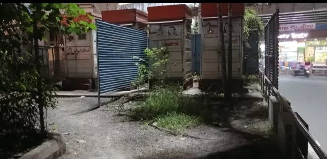 மார்த்தாண்டம் நகராட்சி அலட்சியமா?
பயணிகள் நலனை புறக்கணிக்கும் நிர்வாகம்
சுகாதார வசதி இல்லாமல் அவதிப்படும் மக்கள்
மூடப்பட்ட கழிப்பிடம் திறக்கப்படுமா?