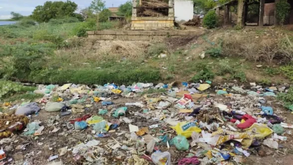 தென்காசி மாவட்டத்தில் அழிவின் விளிம்பில் உள்ள நிட்சேப நதி மற்றும் காந்தி அஸ்தி நினைவிடம்
