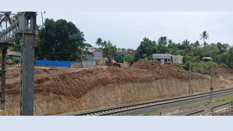 நத்தை வேகத்தில் நடைபெறும் நுள்ளி விளை ரெயில்வே பாலப்பணிகளால் கிராம மக்கள் அவதி – சமூக பொதுநல இயக்கம் புகார் –