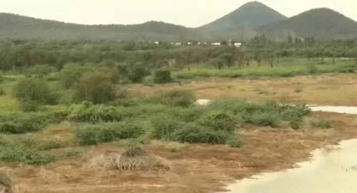 ஈரோடு சிப்காட் கழிவுநீர் மாசு – நீர்நிலைகள் பாழடைந்து கிராம மக்கள் பரிதாபம்