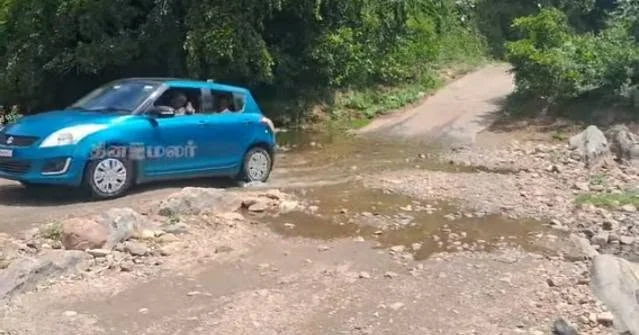 காரமடை அருகே பாலம் அமைக்க சமூக பொதுநல இயக்கம் கோரிக்கை
கோபனாரி மலைக்கிராம வளர்ச்சிக்கு பாலம் அவசியம்
கோயம்புத்தூர்-கேரள எல்லை கிராம மக்களின் நீண்டகால கோரிக்கை
மருத்துவம், கல்வி பாதிக்கும் பாலமின்மை: அரசு நடவடிக்கை எடுக்குமா?
கோபனாரி மலைக்கிராமத்திற்கு நிரந்தர பாலம் அமைக்க வேண்டுகோள்