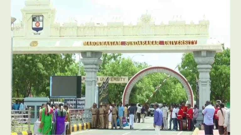 மனோன்மணியம் சுந்தரனார் பல்கலைக்கழக விழாவில் 3வது இடம் தள்ளப்பட்ட தமிழ்த்தாய் வாழ்த்து – சமூக பொதுநல இயக்கம் கண்டனம்.
