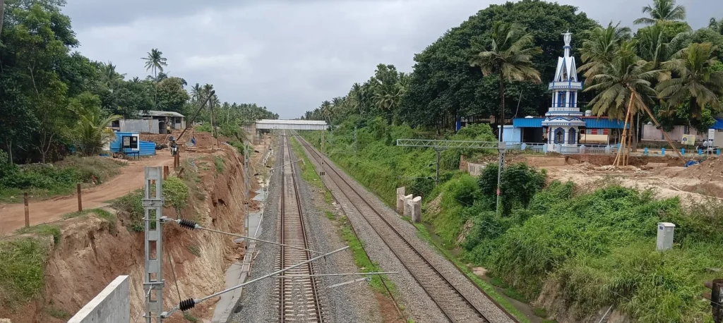 நுள்ளி விளை ரெயில்வே பாலம்: தாமதத்தால் மாணவர்கள், பயணிகள் பாதிப்பு
8 மாதங்களில் முடிய வேண்டிய பாலப்பணி இன்னும் தாமதம்: சமூக பொதுநல இயக்கம் புகார்
நுள்ளி விளை ரெயில்வே பாலப்பணியை விரைந்து முடிக்க வலியுறுத்தல்